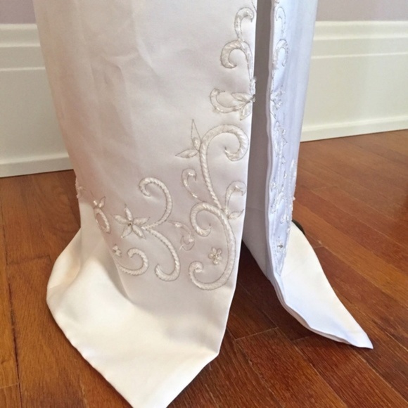 NWT Alfred Angelo White Sheath Wedding Dress - Picture 2 of 4